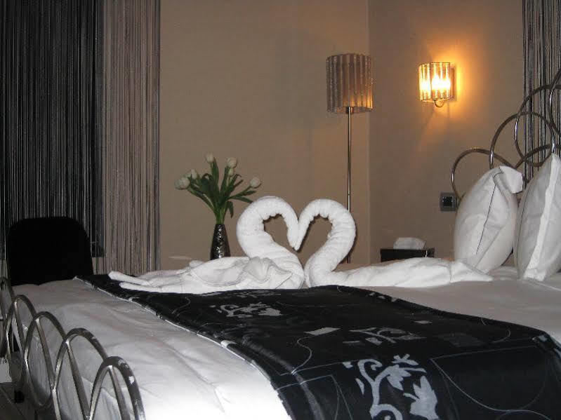 Hotel Boutique Vila Arte Bucarest Esterno foto